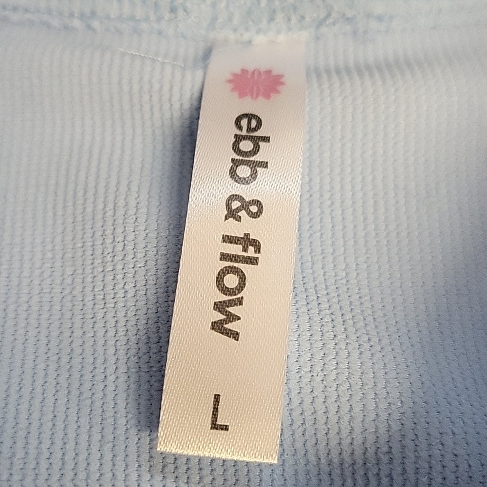 ebb & flow Light Blue Women's Ribbed Top Large - Picture 3 of 7